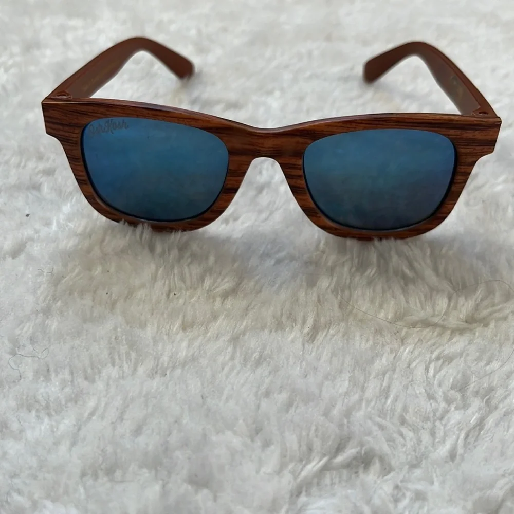 OshKosh Baby Sunglasses wood look